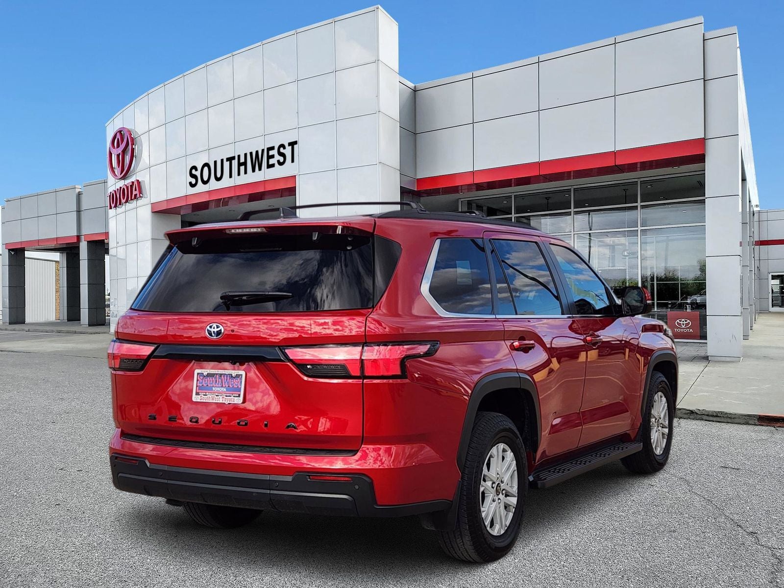 2024 Toyota Sequoia SR5