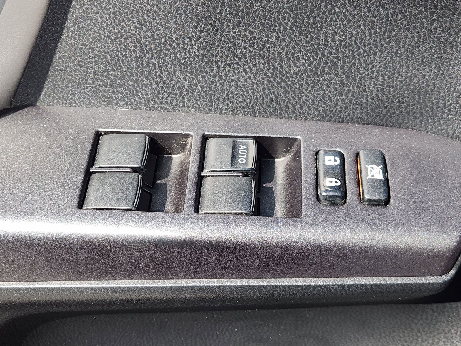 2018 Toyota RAV4 Hybrid XLE