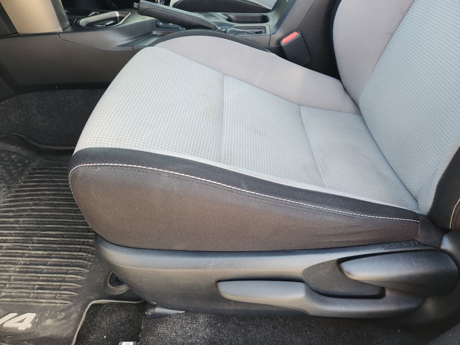 2018 Toyota RAV4 Hybrid XLE