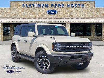 2026 Ford Bronco Outer Banks