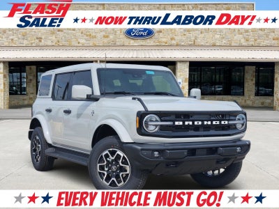 2026 Ford Bronco Outer Banks