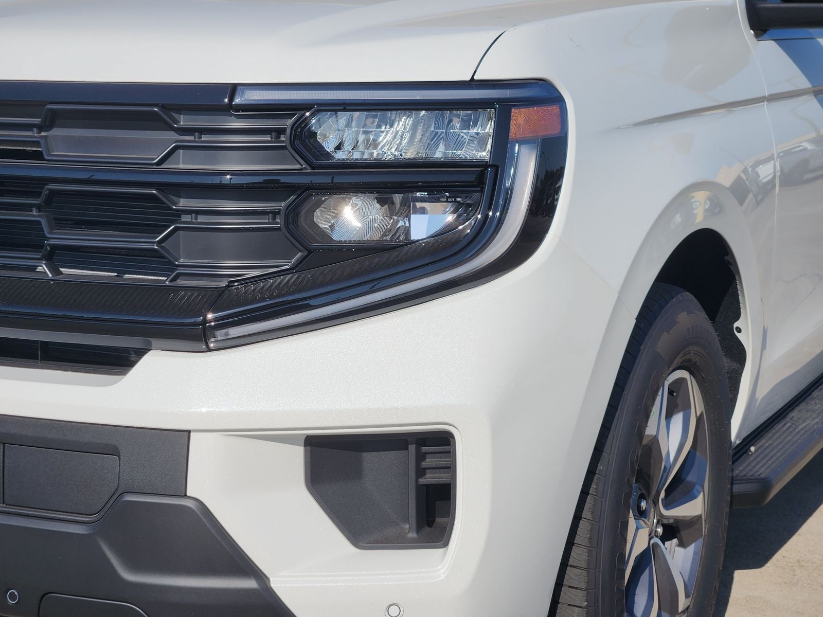 2027 Ford Expedition Active