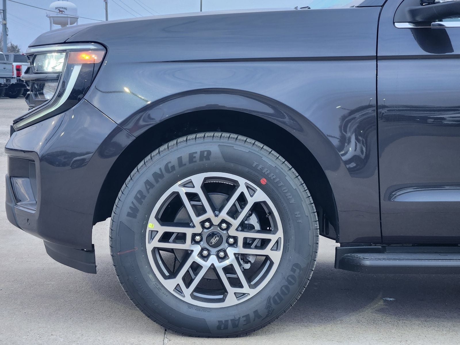 2026 Ford Expedition Active