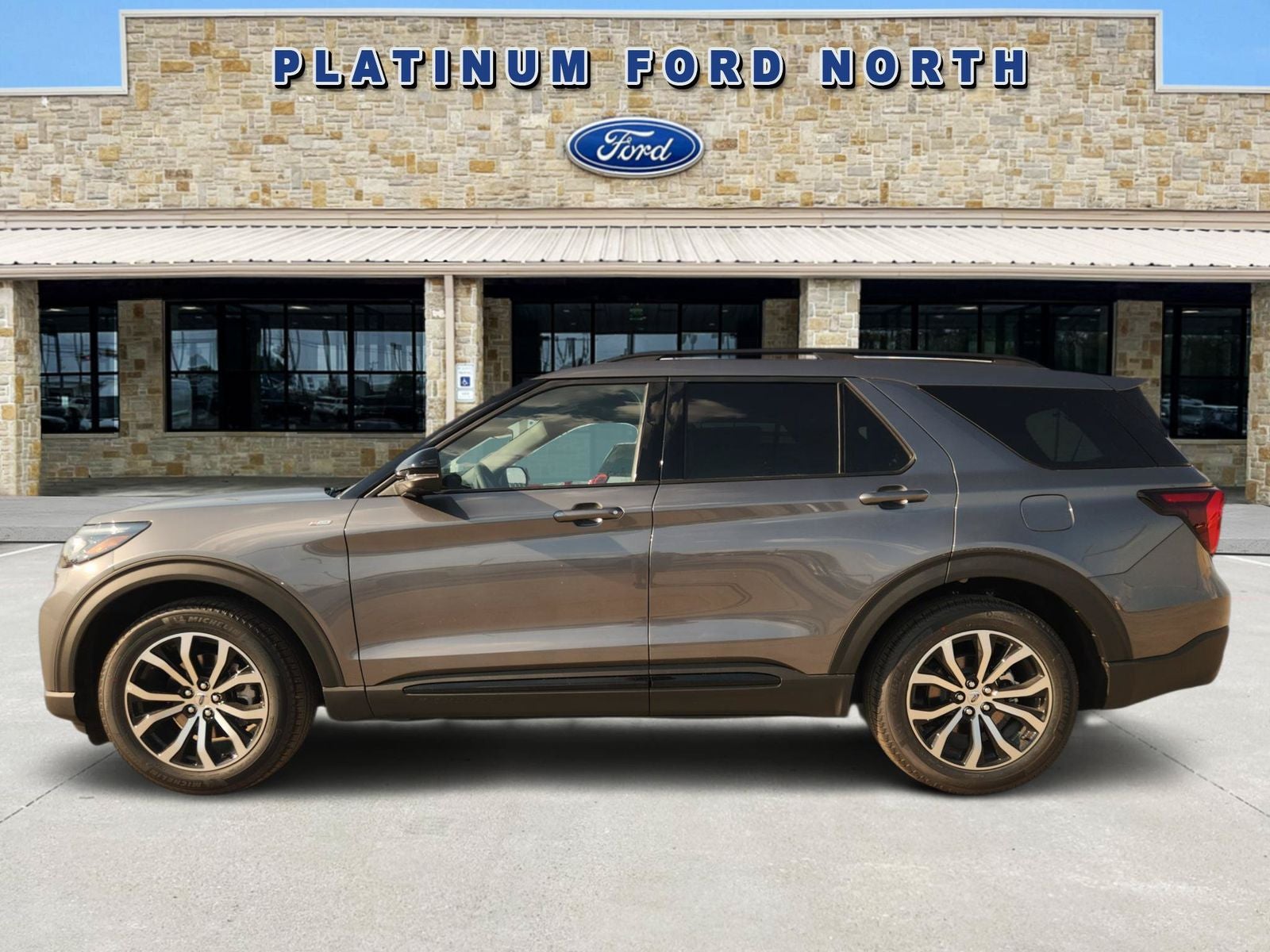 2027 Ford Explorer ST-Line