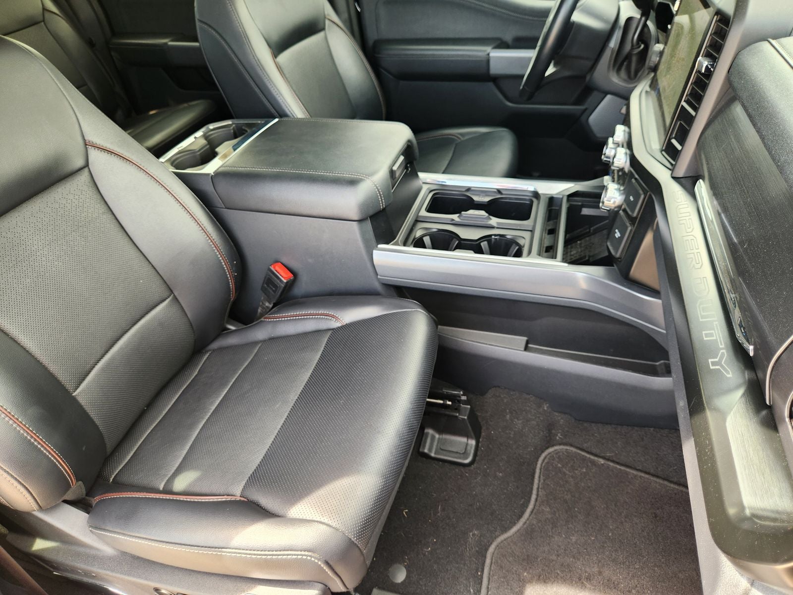 2024 Ford F-250SD Lariat