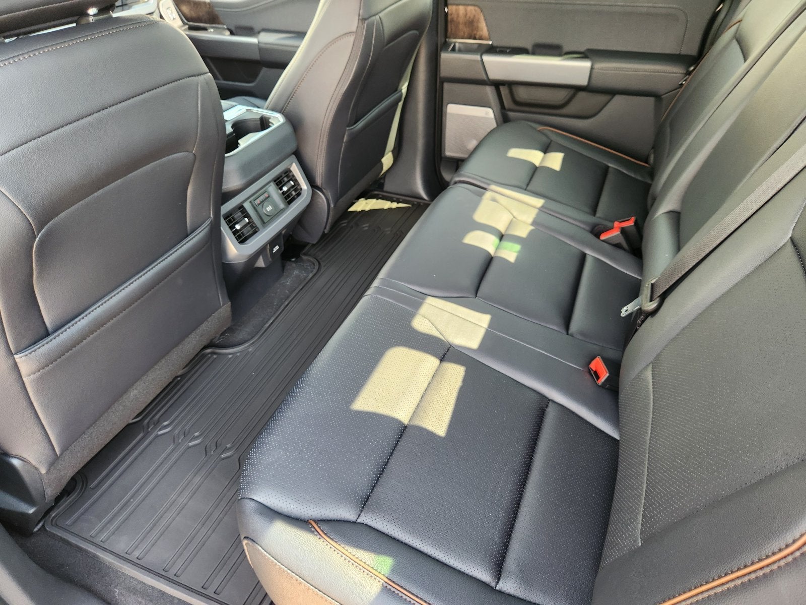 2027 Ford F-250SD Lariat