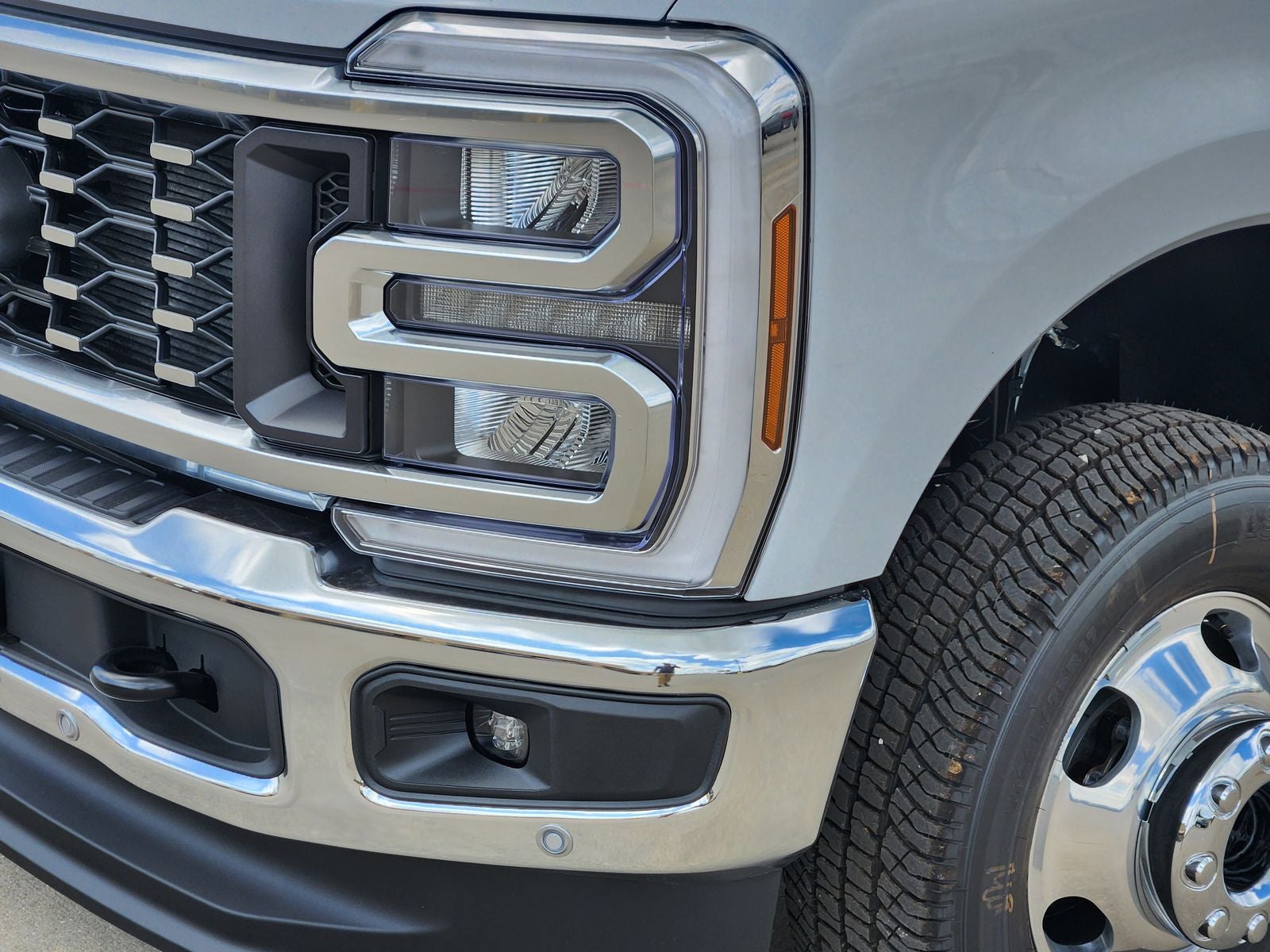 2026 Ford F-350SD Lariat DRW