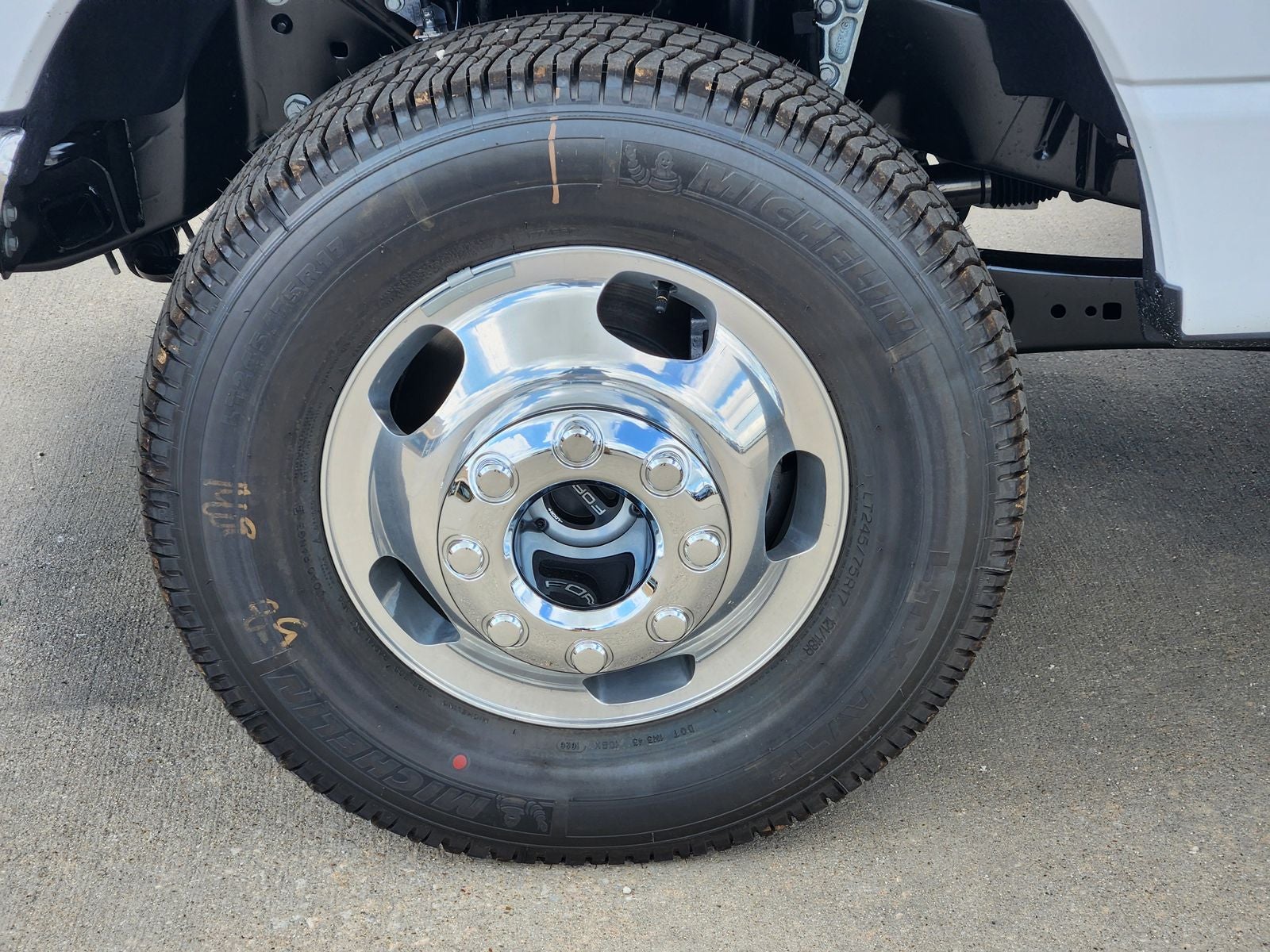 2026 Ford F-350SD Lariat DRW