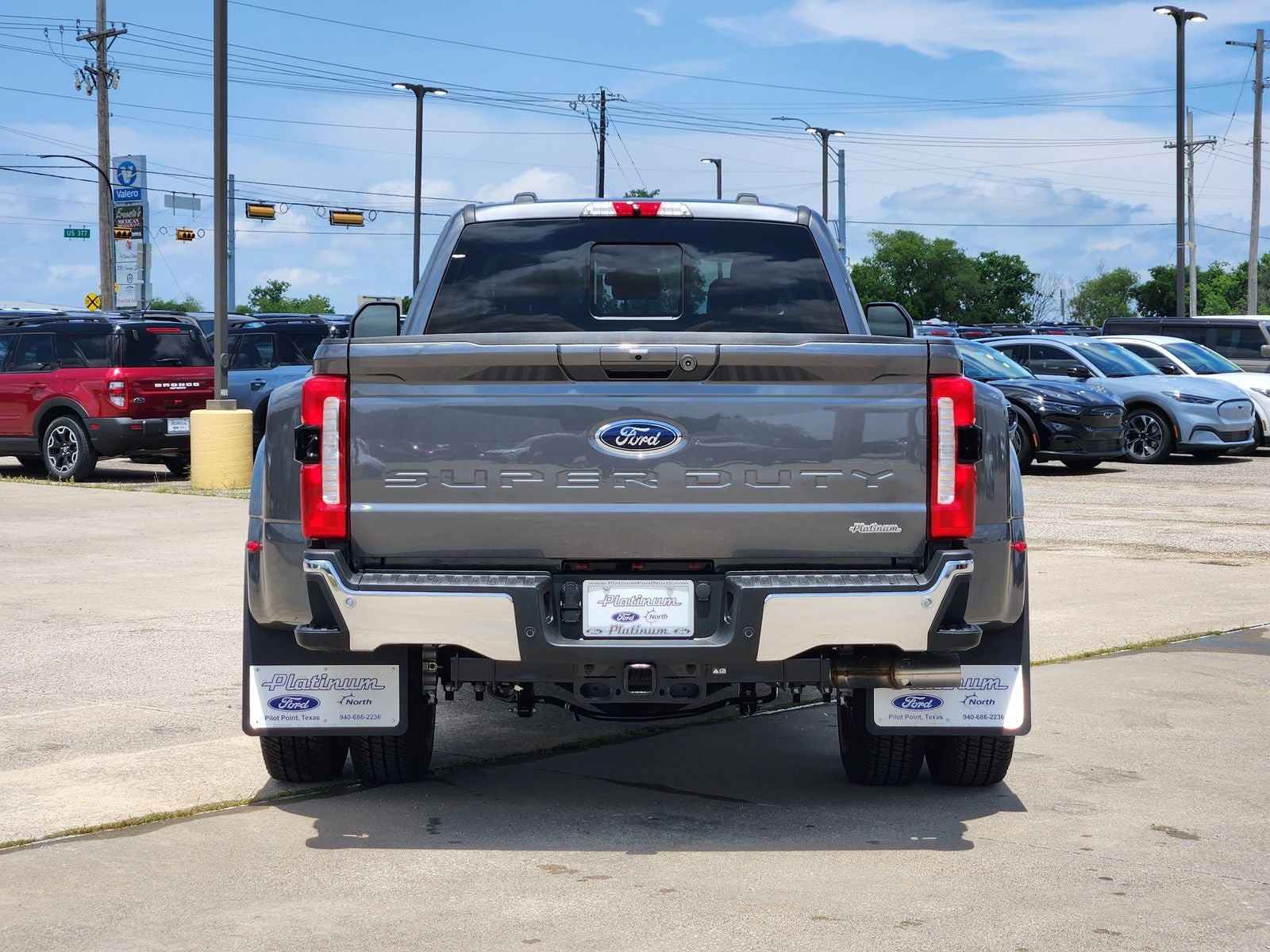2026 Ford F-350SD Lariat DRW