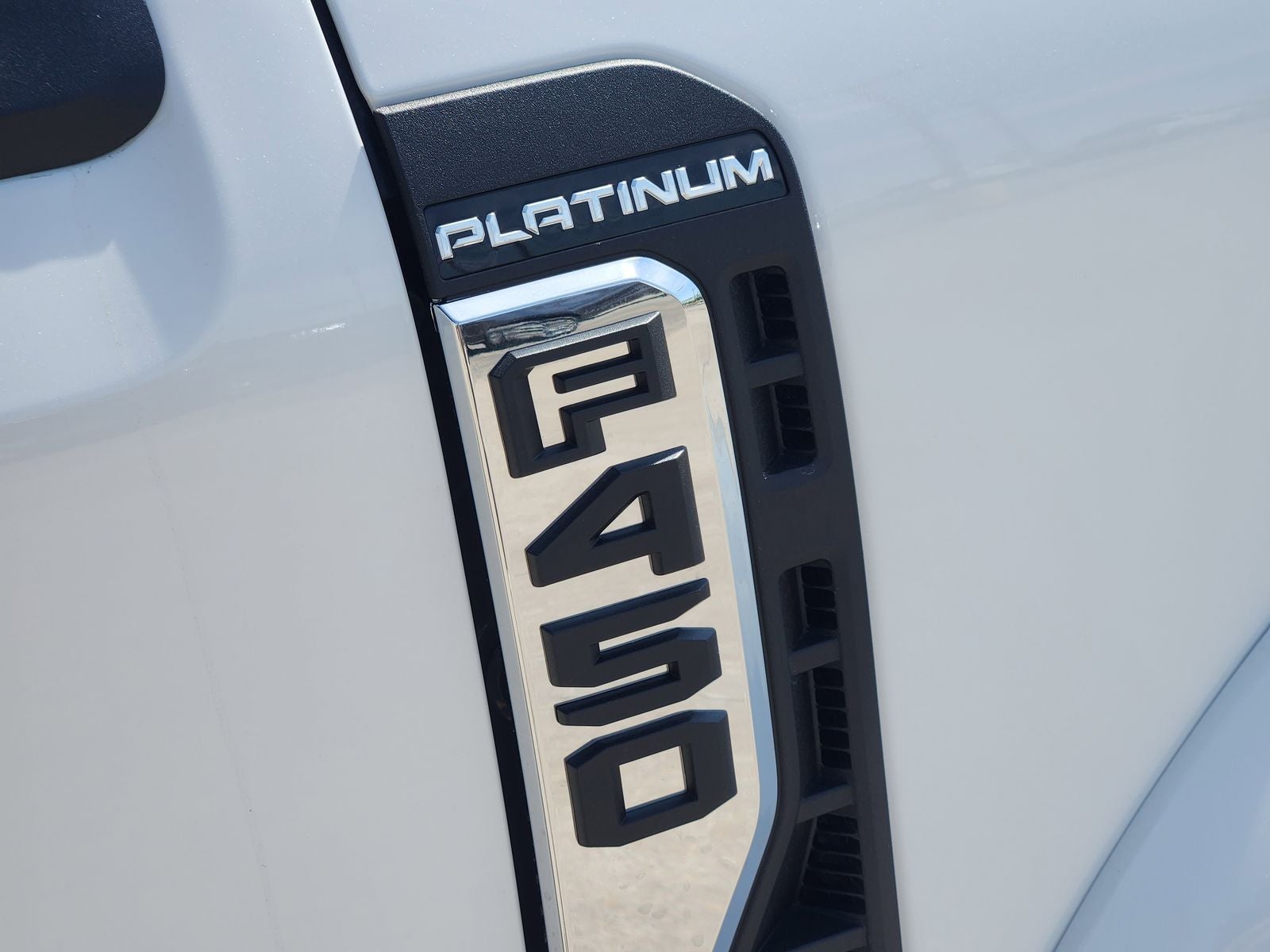 2026 Ford F-450SD Platinum DRW