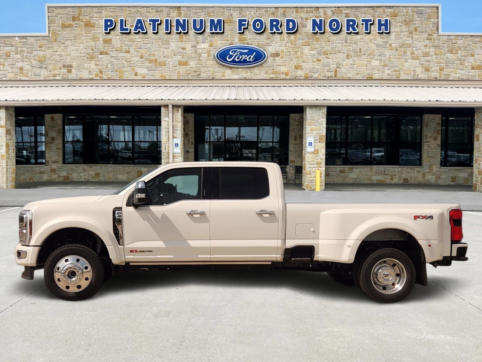 2026 Ford F-450SD Platinum DRW
