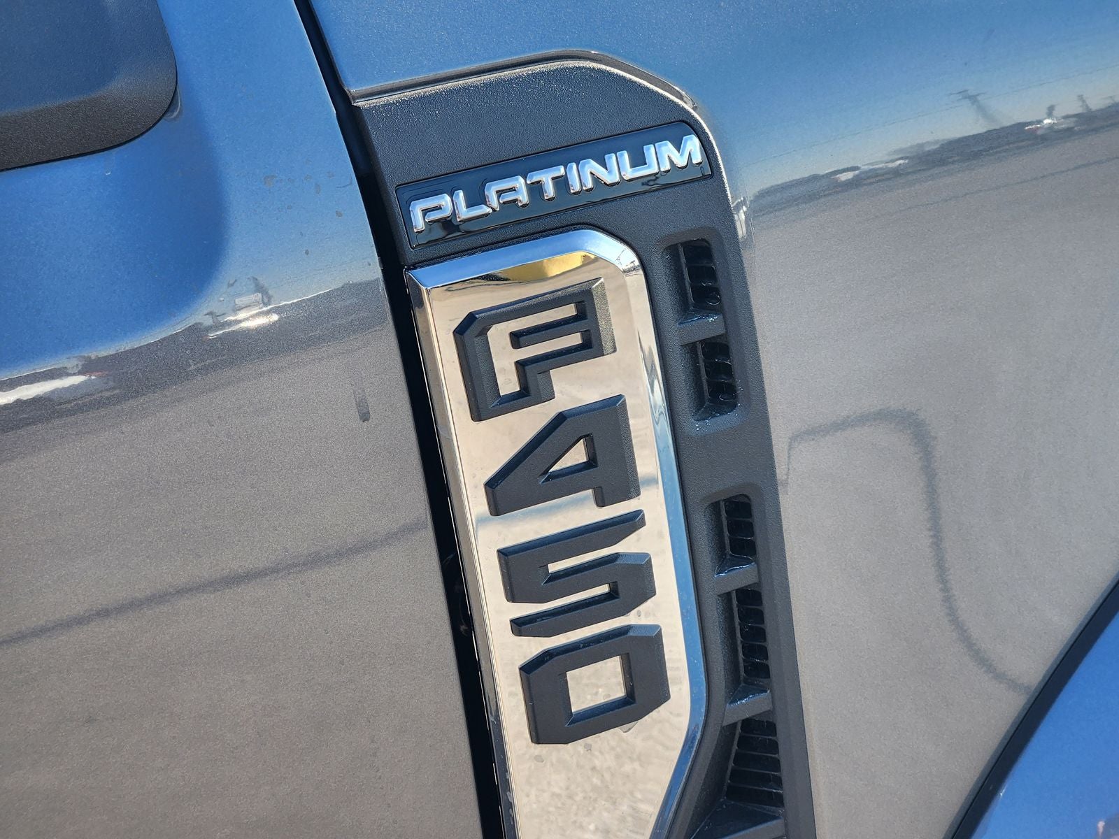 2026 Ford F-450SD Platinum DRW
