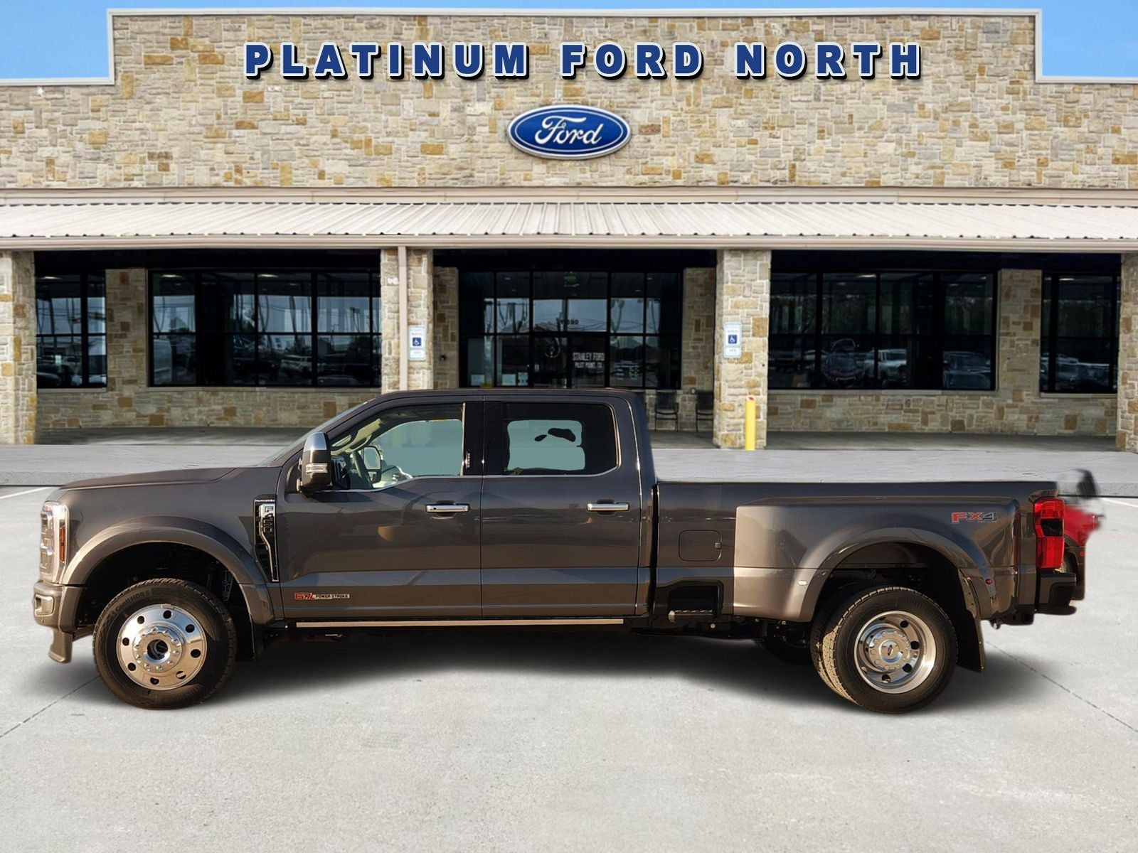 2026 Ford F-450SD Platinum DRW