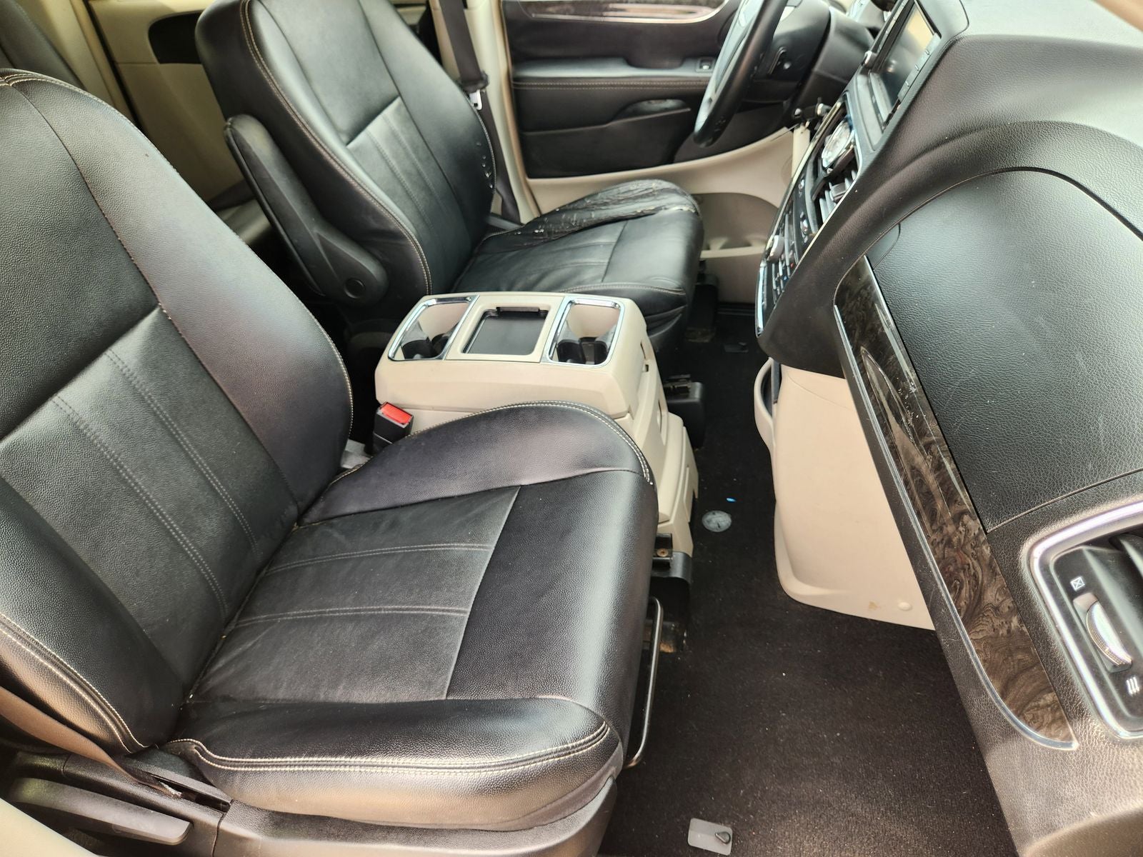 2014 Chrysler Town & Country Touring