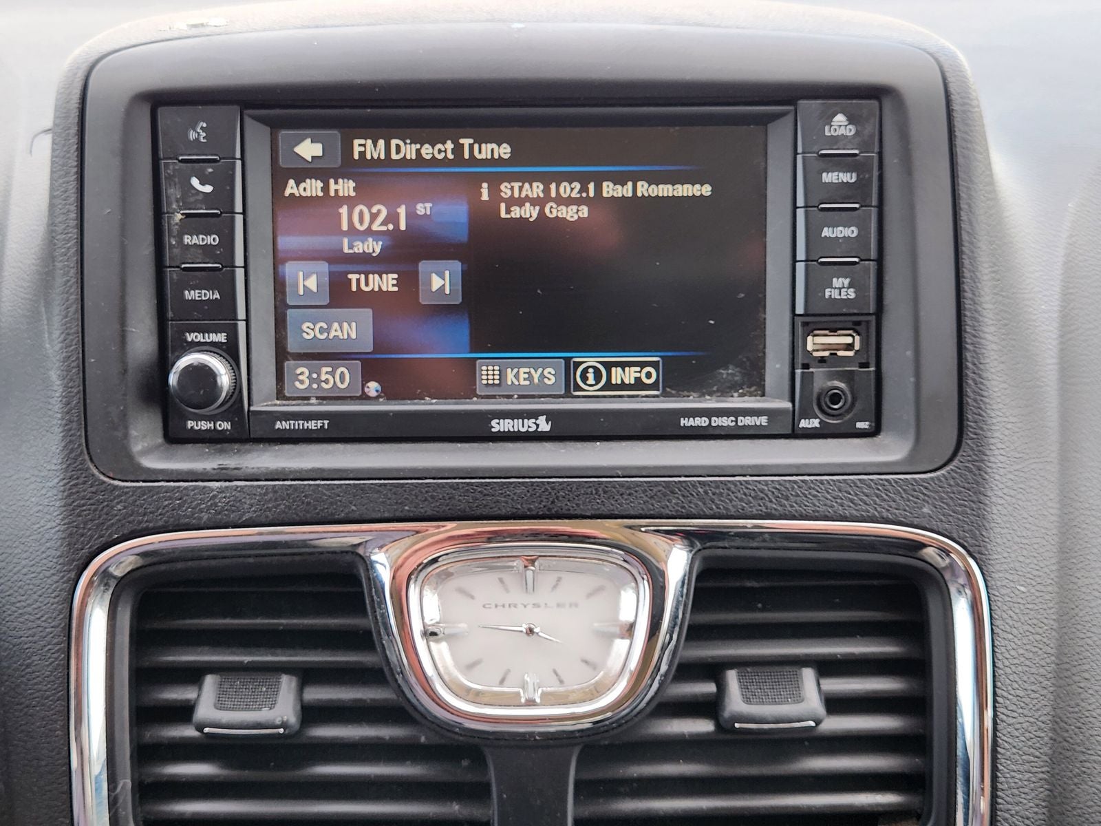 2014 Chrysler Town & Country Touring