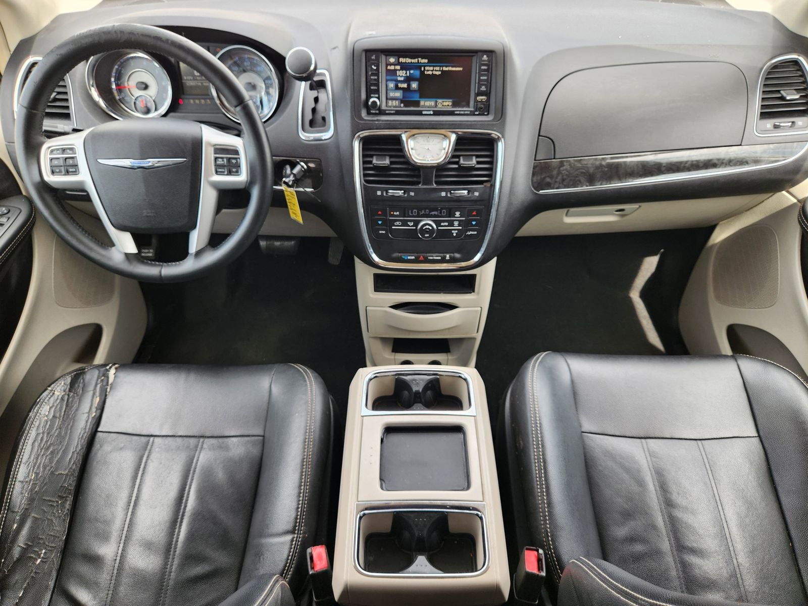 2014 Chrysler Town & Country Touring