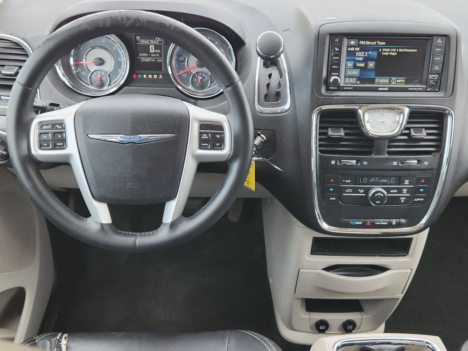 2014 Chrysler Town & Country Touring