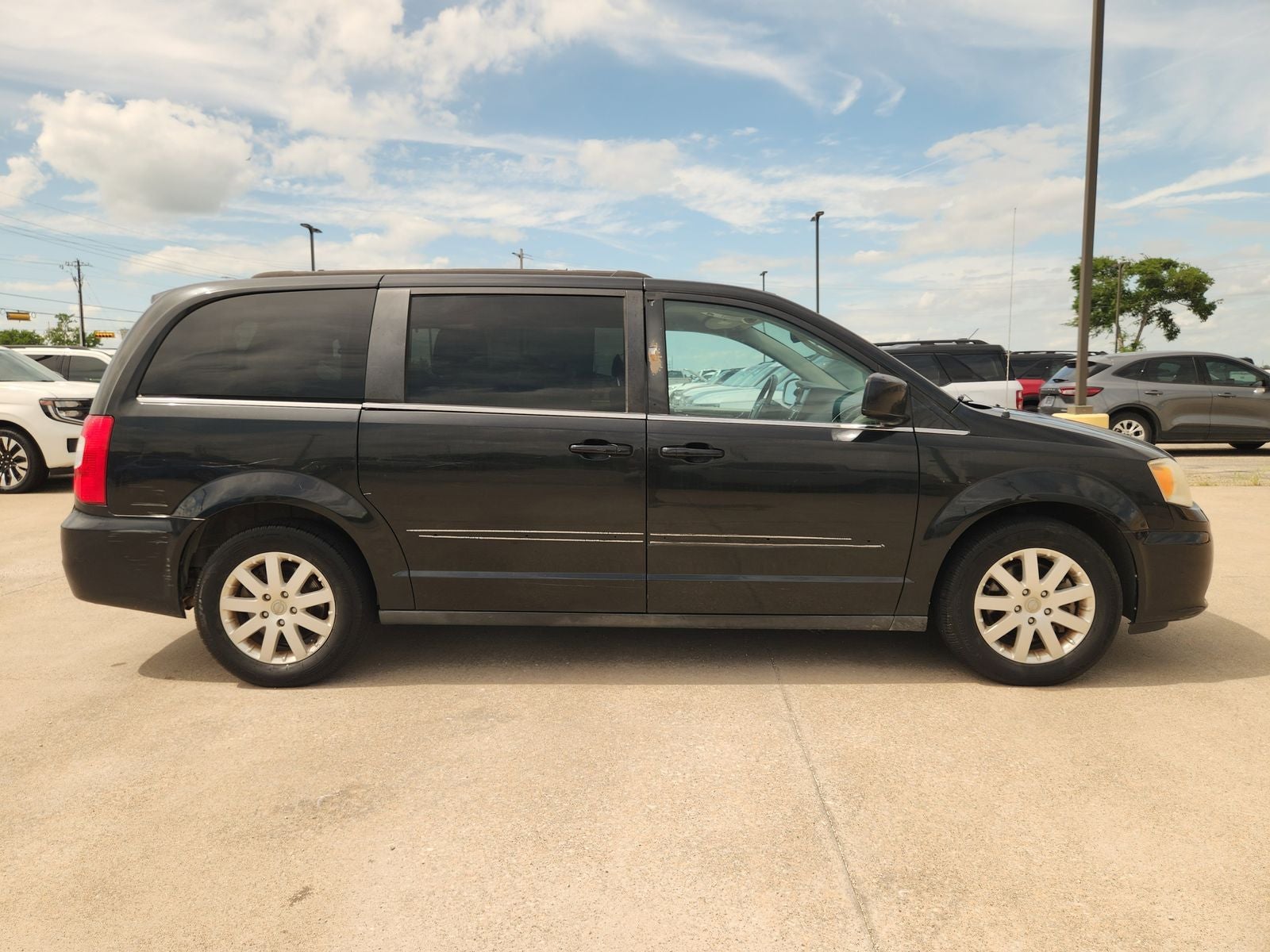 2014 Chrysler Town & Country Touring