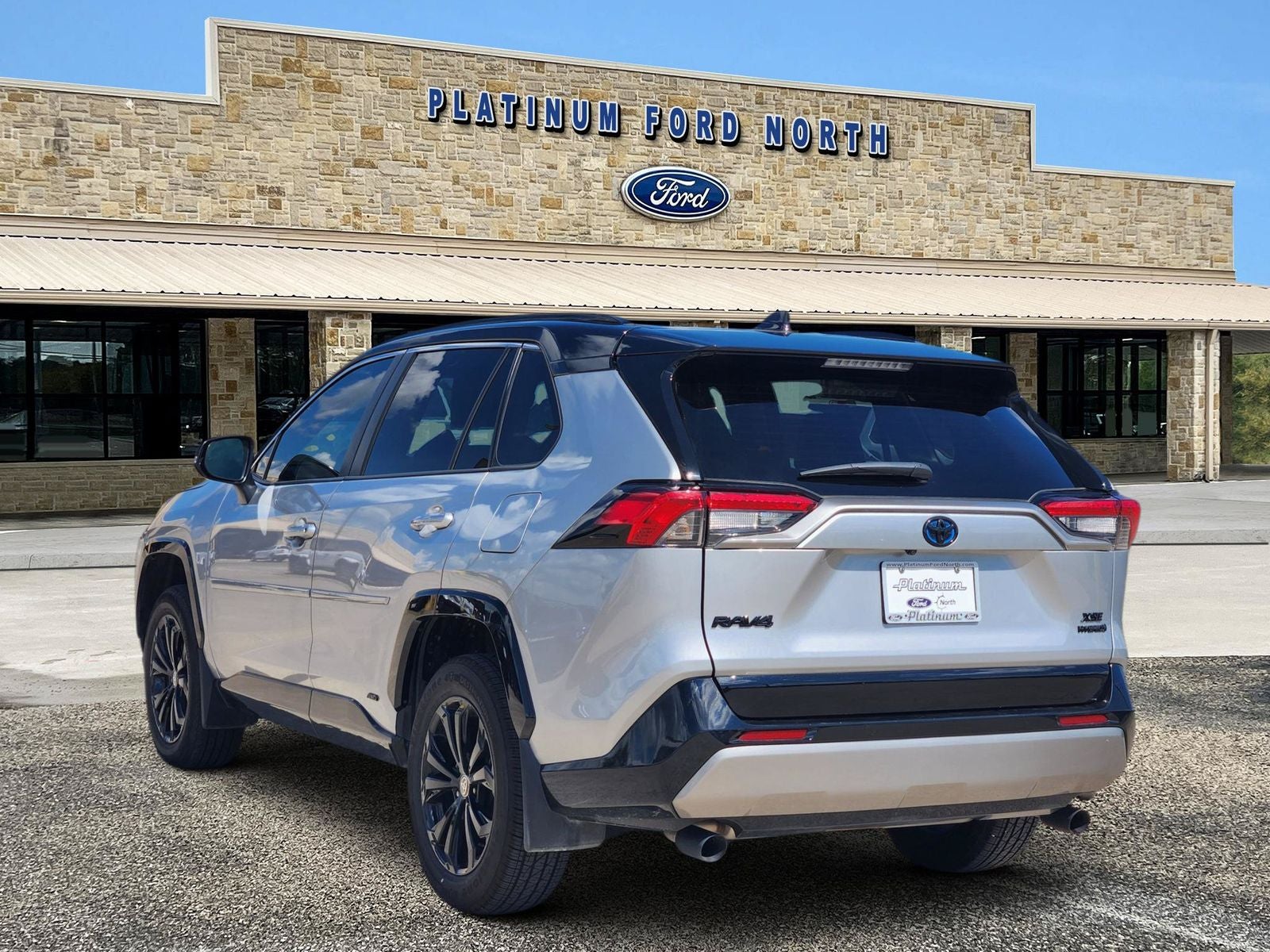 2024 Toyota RAV4 Hybrid XSE