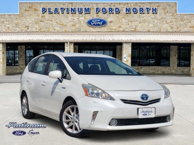 2014 Toyota Prius v Five