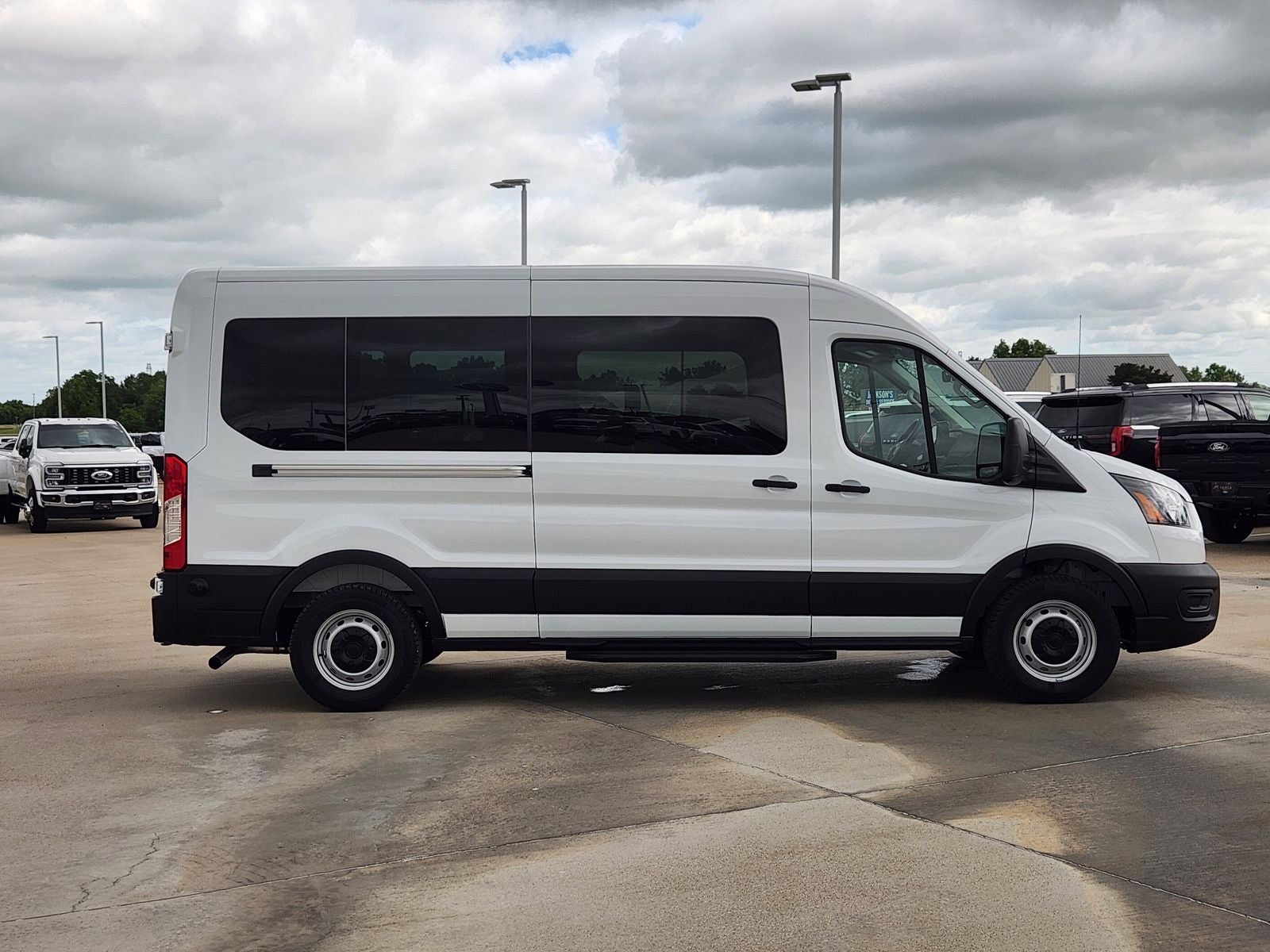 2026 Ford Transit-350 XL