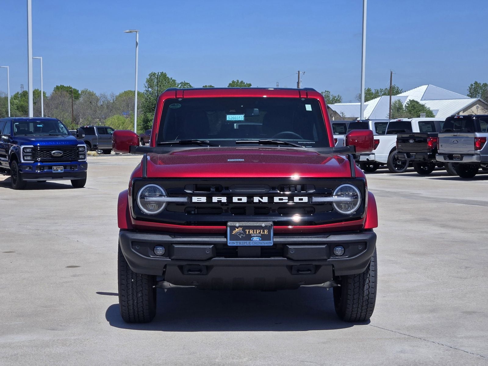 2026 Ford Bronco Outer Banks