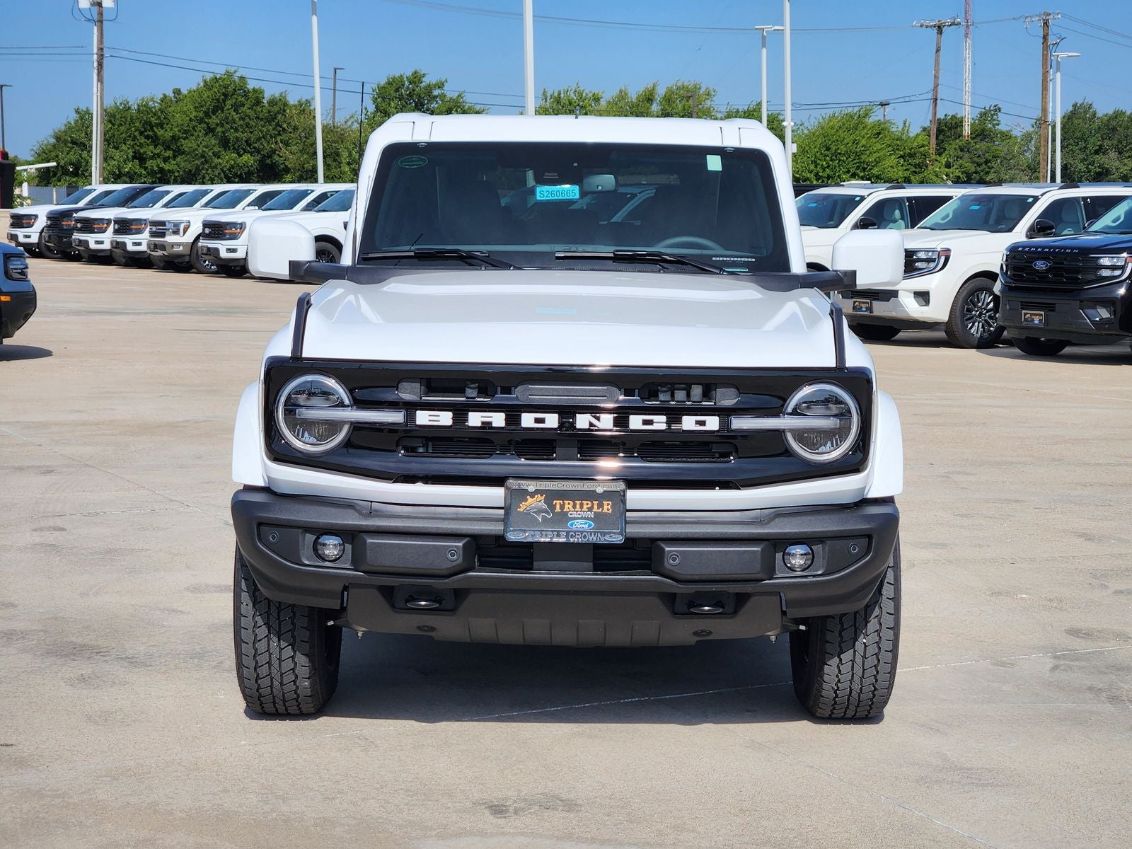2026 Ford Bronco Outer Banks