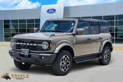 2026 Ford Bronco Outer Banks