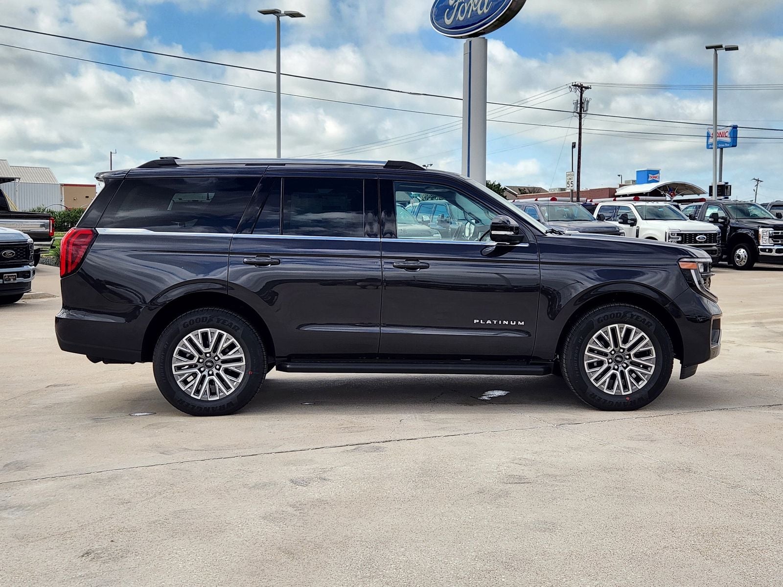 2026 Ford Expedition Platinum