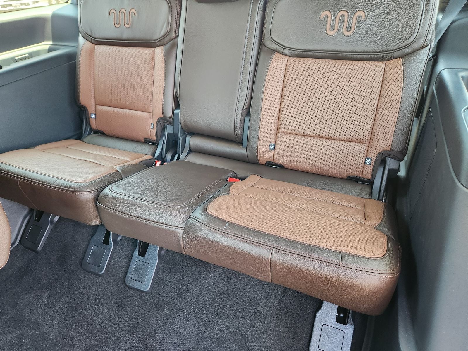 2027 Ford Expedition King Ranch