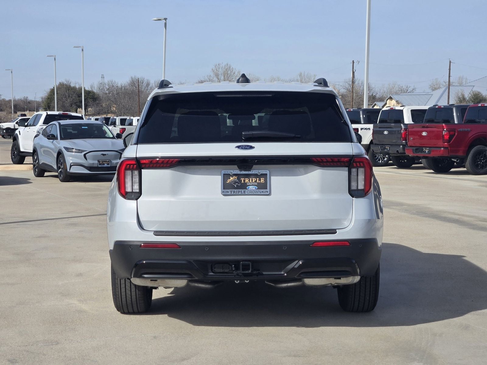 2026 Ford Explorer ST-Line