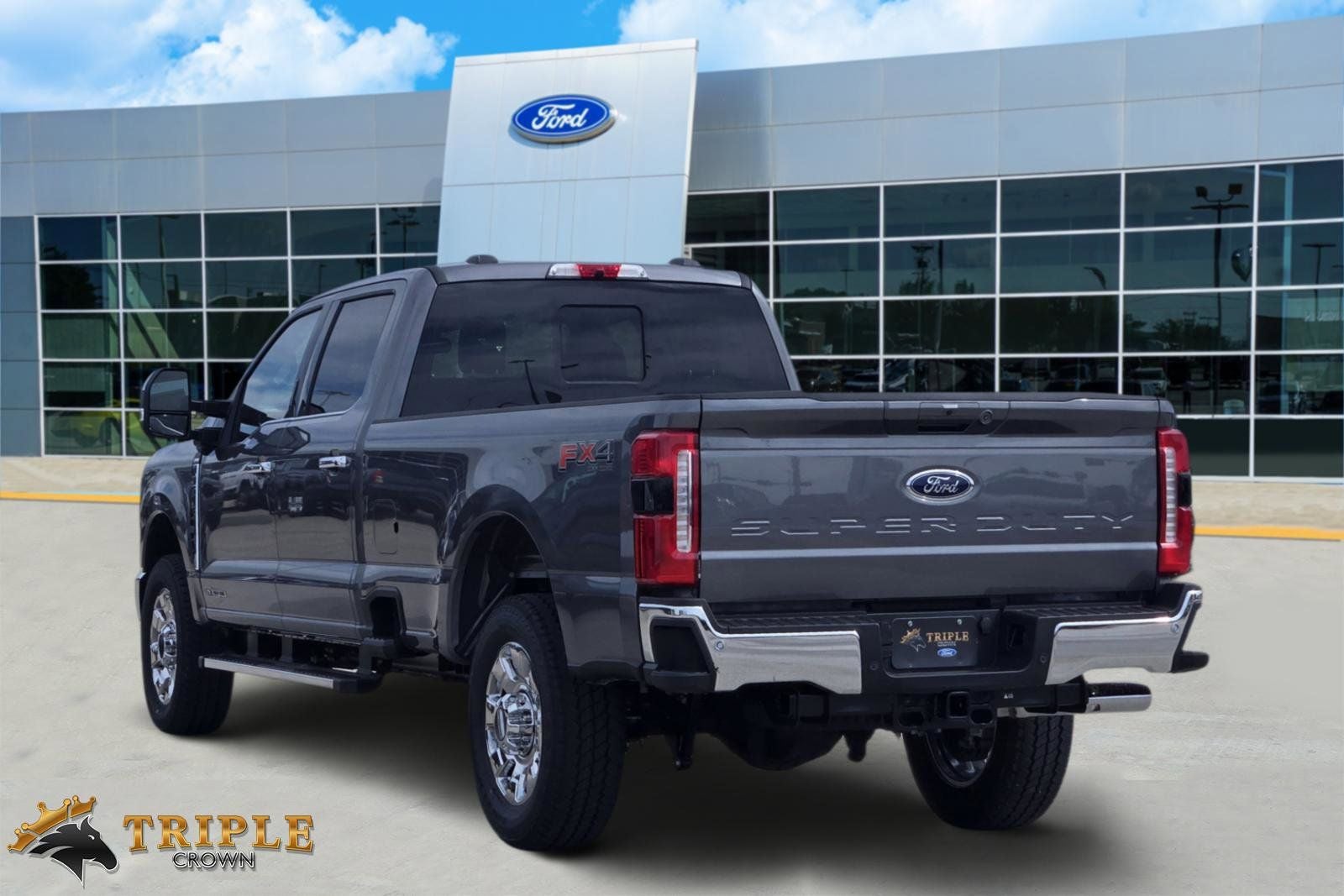 2026 Ford F-350SD Lariat