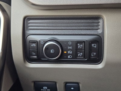 2025 Ford F-350SD Platinum DRW