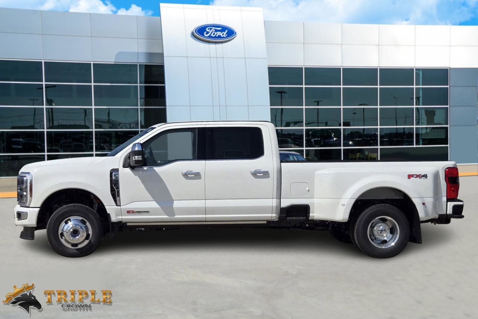 2025 Ford F-350SD Platinum DRW