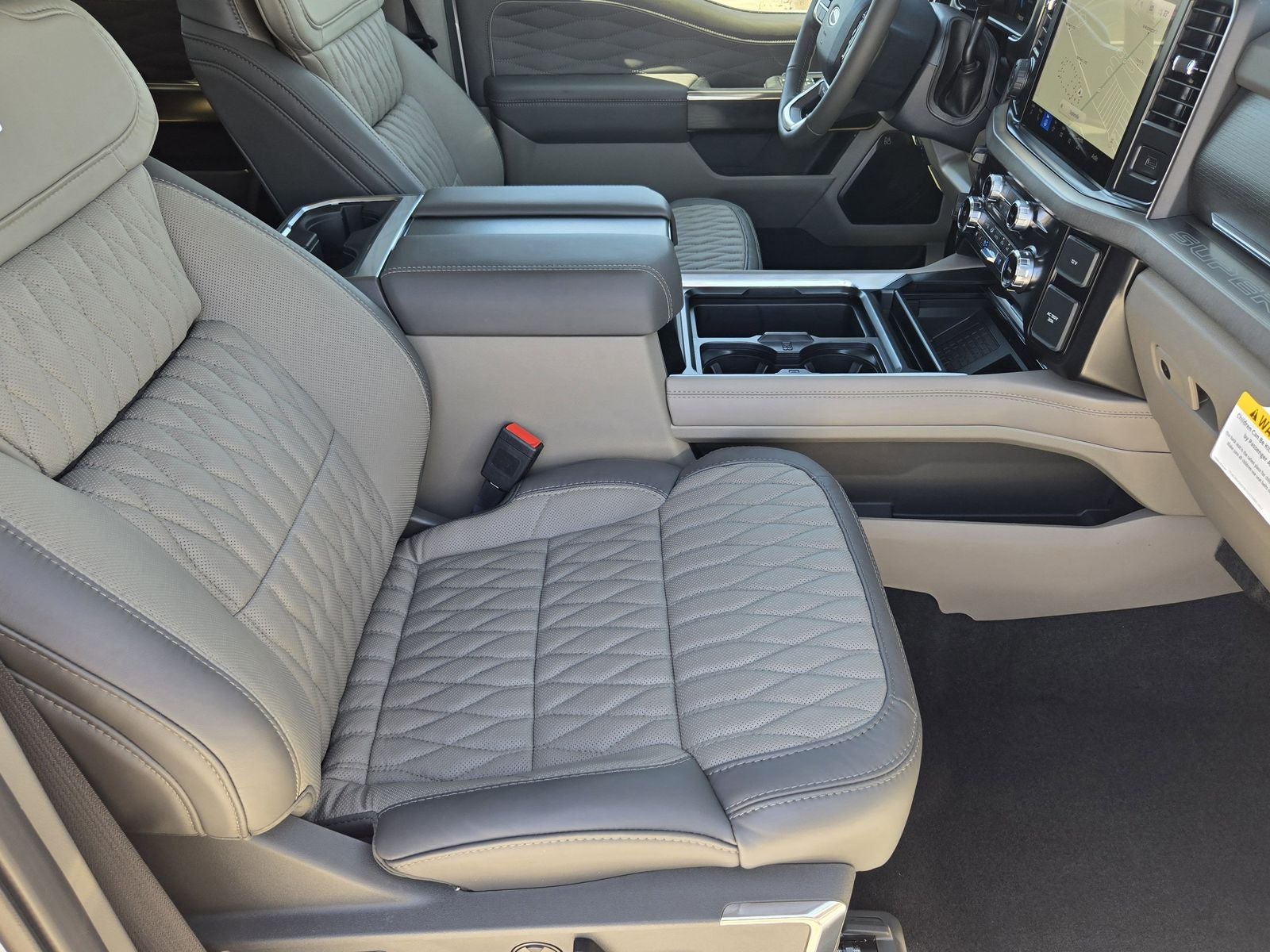 2026 Ford F-350SD Platinum DRW