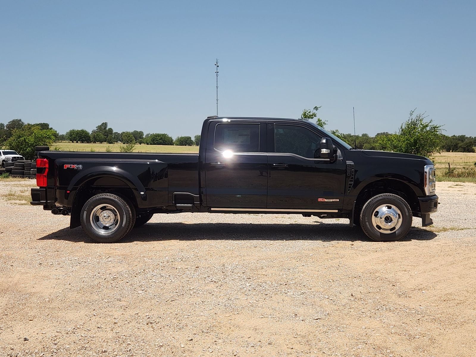 2026 Ford F-350SD Platinum DRW
