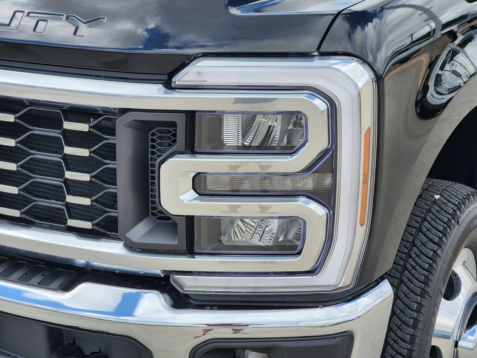 2026 Ford F-350SD Lariat DRW