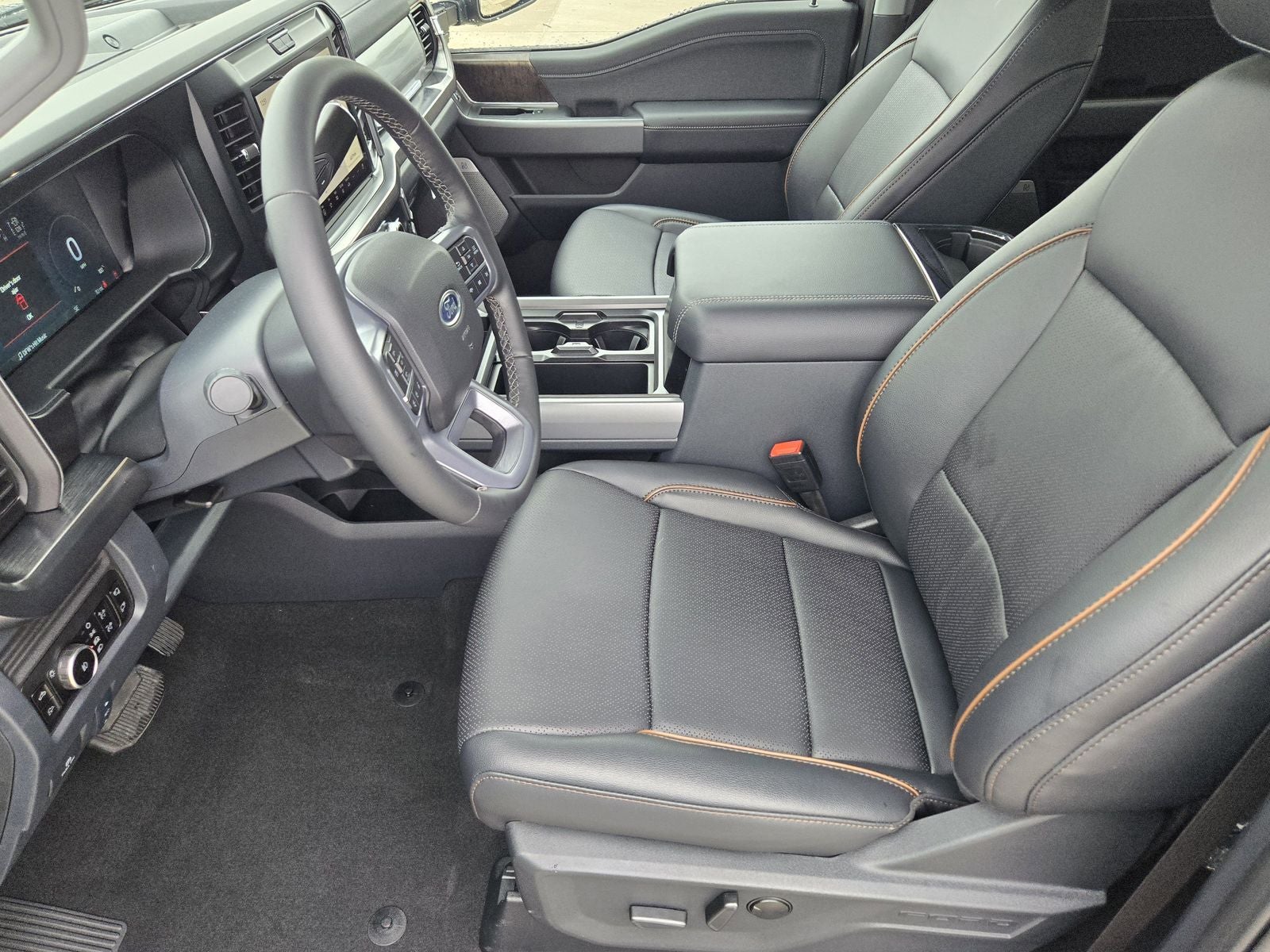 2026 Ford F-350SD Lariat DRW