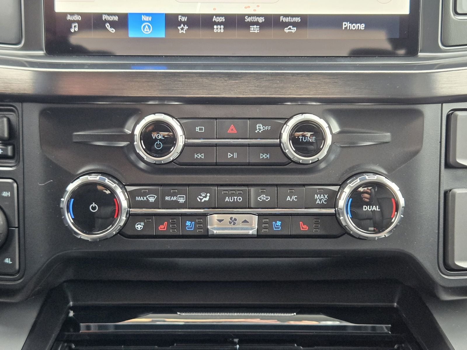 2026 Ford F-350SD Lariat DRW