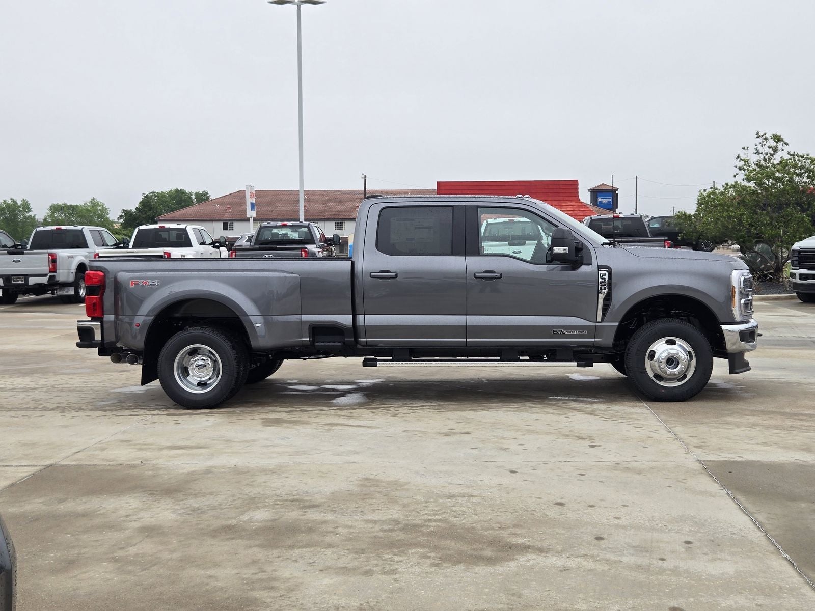 2026 Ford F-350SD Lariat DRW