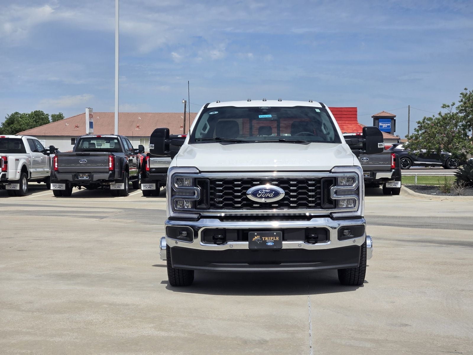 2026 Ford F-350SD Lariat DRW