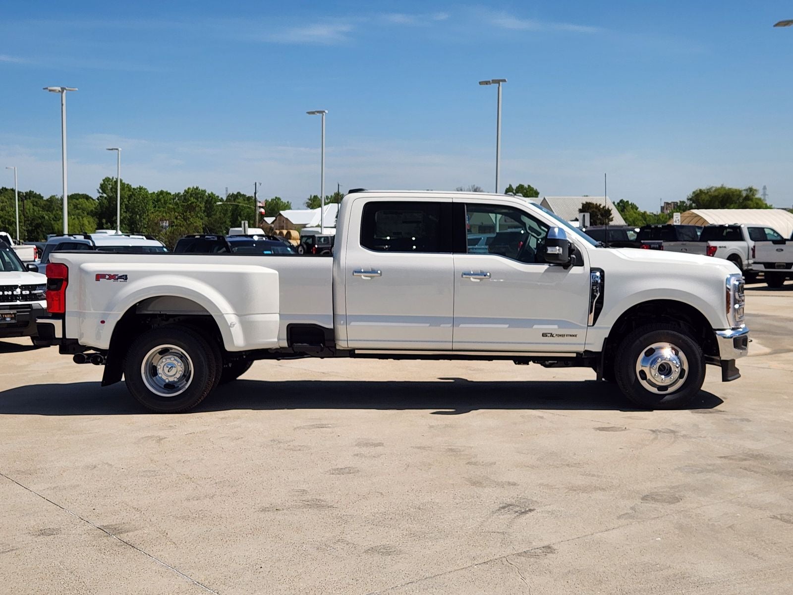 2026 Ford F-350SD Lariat DRW