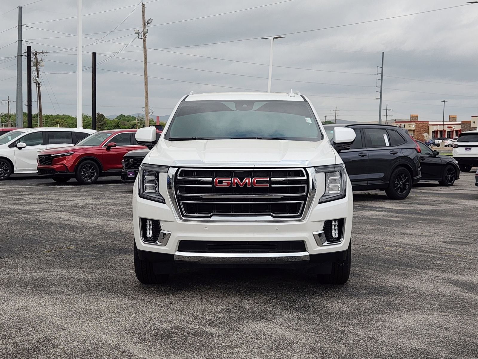 2024 GMC Yukon SLT