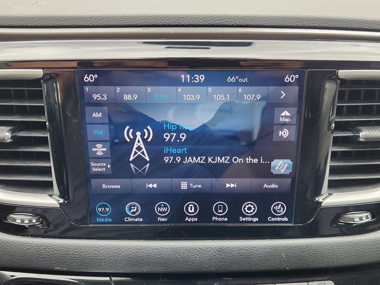 2020 Chrysler Pacifica Touring L Plus