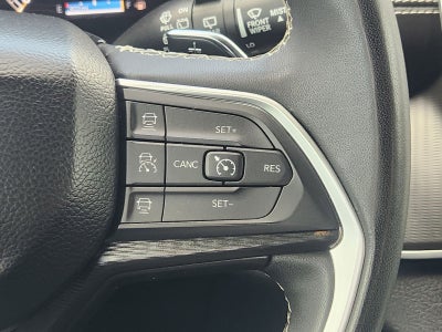 2025 Jeep Grand Cherokee Laredo X