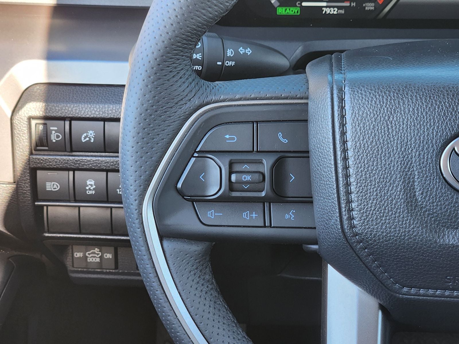 2025 Toyota Tacoma Hybrid TRD Off Road