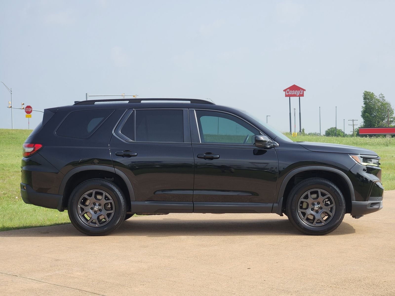 2023 Honda Pilot TrailSport