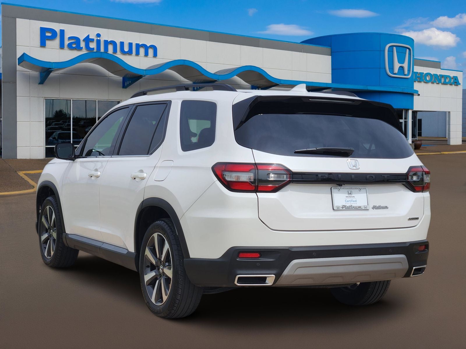 2023 Honda Pilot Touring