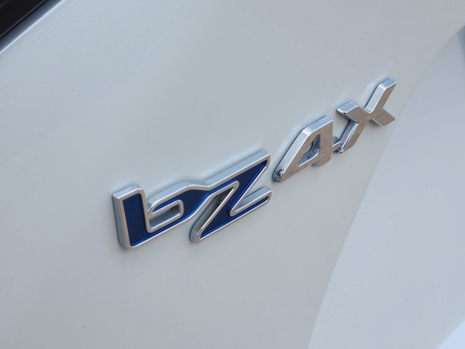 2024 Toyota bZ4X XLE