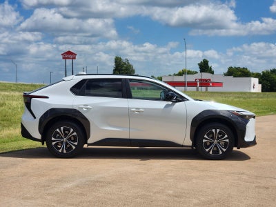 2024 Toyota bZ4X XLE